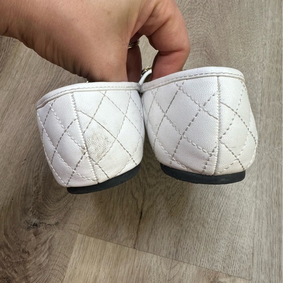 Guess GFGenna White Quilted Leather Baller Flats size 8 - Picture 5 of 6